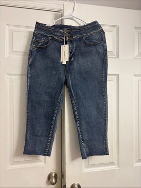 Midwash Cropped Women’s Jeans - Slim Ankle Fit